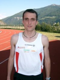 Markus Ploner bestätigt in Terni seine Zuverlässigkeit und stellt einen neuen Vereinsrekord über 10000m auf