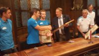 Stadtgemeinde Sterzing empfängt die U23 Rafting Weltmeister