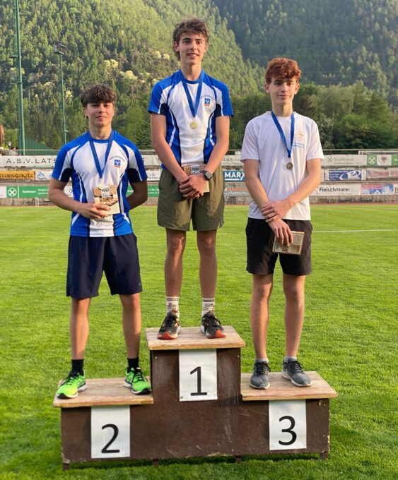 Latsch 3. und 4. Mai 2025: der ASV Sterzing Volksbank erobert 8 Landesmeistertitel, davon 7 bei den Schüler*innen A und 1 bei den Schülerinnen B