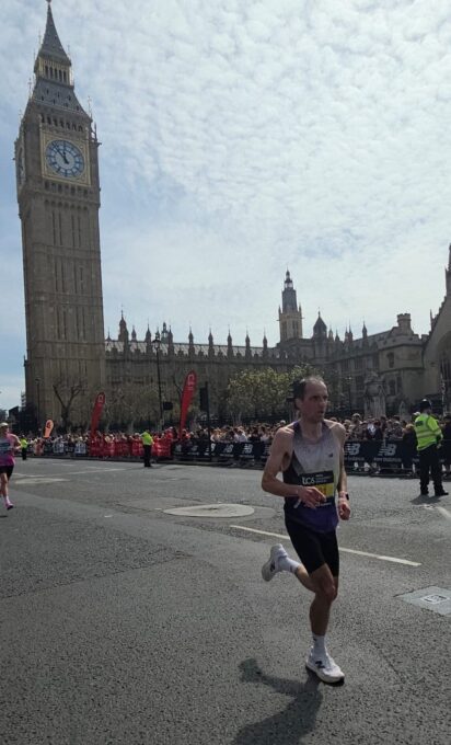 Großartiger Auftritt vom Markus Ploner beim heutigen Internationalen London Marathon: zweiter Platz in seiner Altersklasse