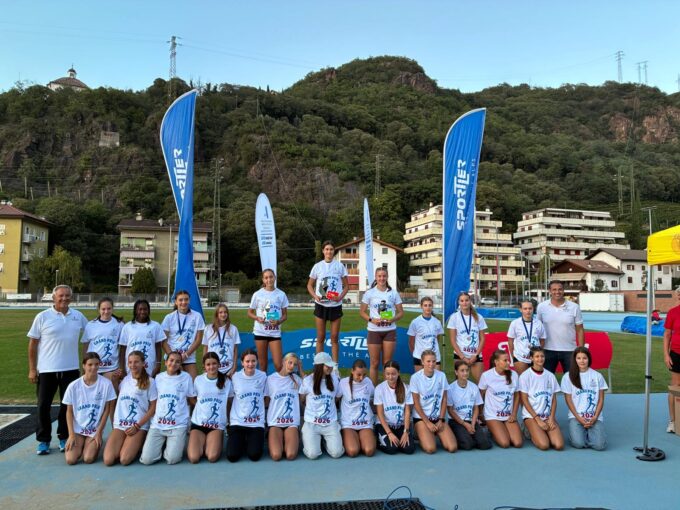 Abschlusswertung des „Sportler Grand Prix“: die Schülerinnen A belegen den zweiten und die Schülerinnen B den dritten Platz, während Emma Frost (A) als Siegerin in der Einzelwertung hervorgeht